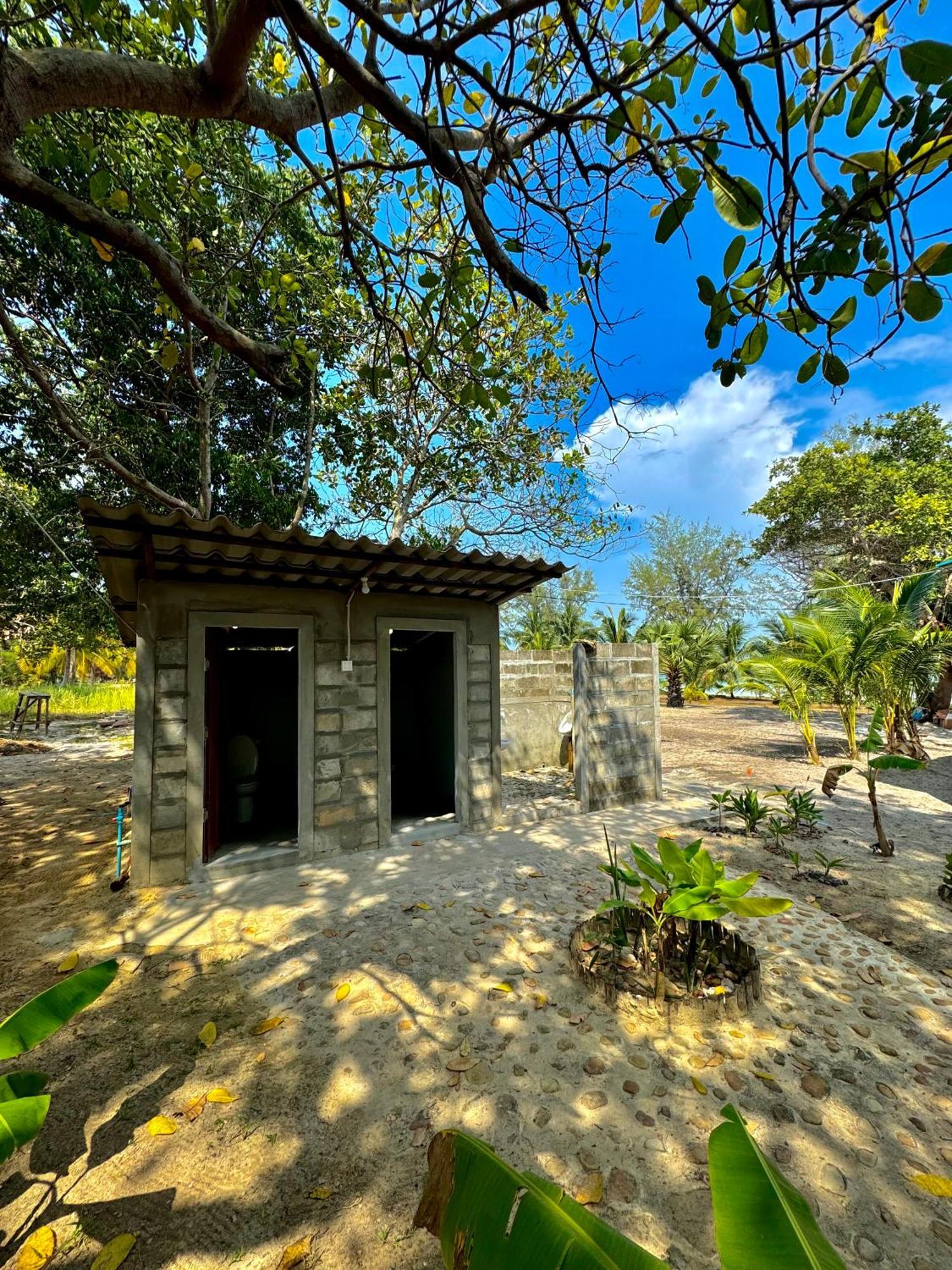 Rafikis Retreat Hostel Derm Tkov Village Kültér fotó